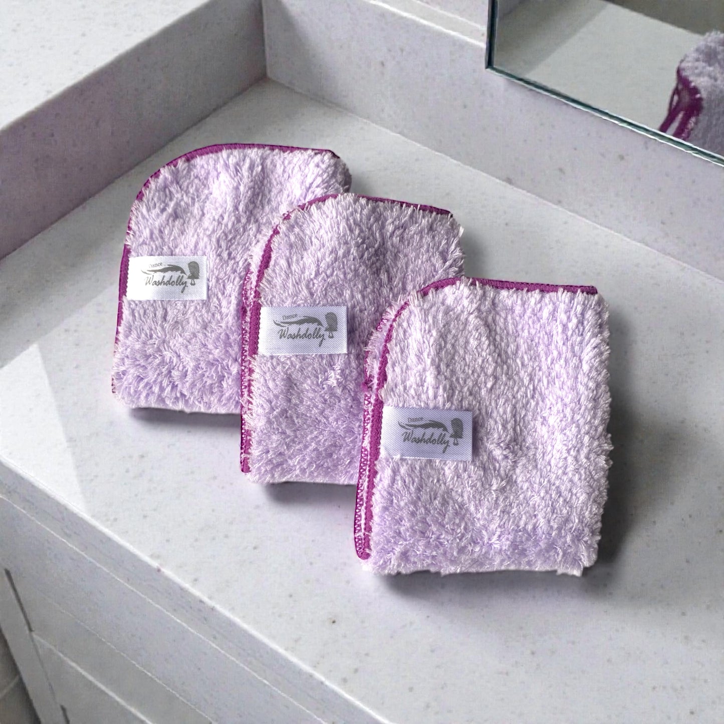 CHRISTMAS CRIMSON TASSEL - SMALL